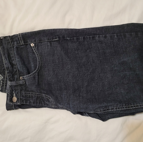 Santana Jeans - Picture 2 of 6